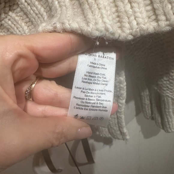 🎉HOST PICK🎉 CREAM Aritzia The Group By Babaton Plumwood Turtleneck XS - Picture 5 of 13